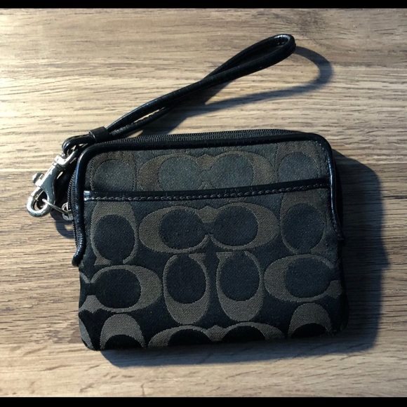 Coach Wristlet - Picture 2 of 7